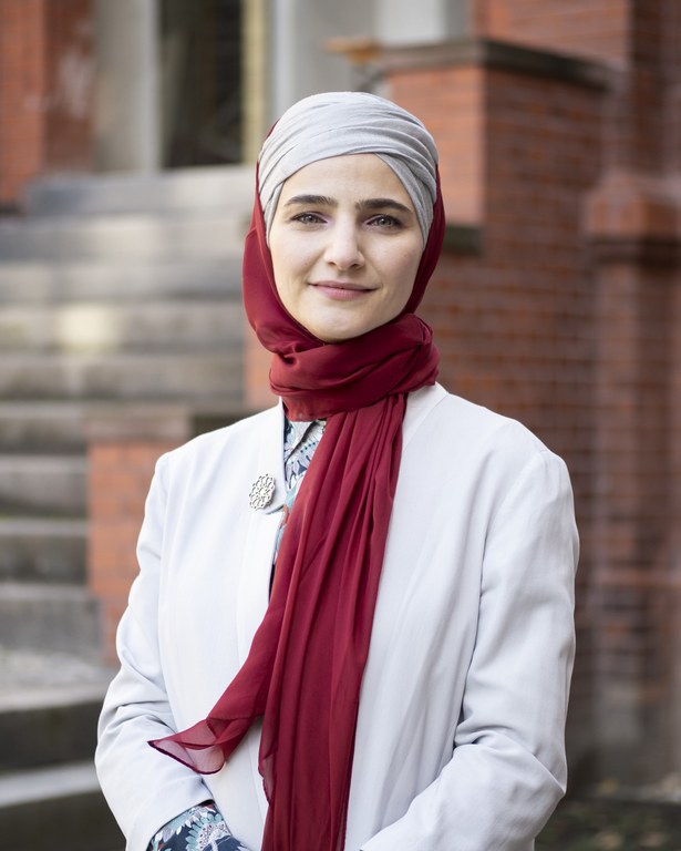 Profilbild Tuba Isik.jpg